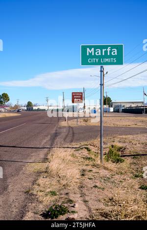 Marfa, Texas City Limits Green Road Schild Stockfoto