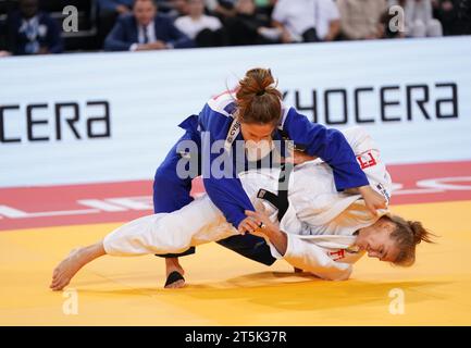Andreja Leski (SLO) brons im Frauenfinale -63 kg gegen Gili Sharir (ISR) während der Judo-Europameisterschaft Seniors am 4. November 2023 in der Sud de France Arena Montpellier, Frankreich Credit: SCS/Soenar Chamid/AFLO/Alamy Live News Stockfoto