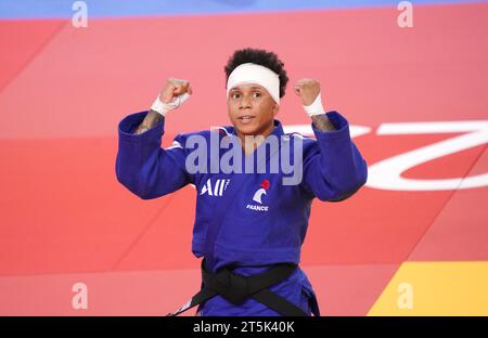 Amadine Buchard (FRA) gewinnt Gold über Distria Krasniqi (KOS) im Finale der Frauen mit -52 kg während der Judo-Europameisterschaft Seniors am 3. November 2023 in der Sud de France Arena Montpellier, Frankreich Credit: SCS/Soenar Chamid/AFLO/Alamy Live News Stockfoto