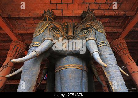 Sanya City, China - 31. März 2019: Elefantenskulptur in einer Touristenattraktion, Sanya City, Provinz Hainan, China Stockfoto