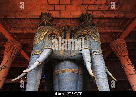 Sanya City, China - 31. März 2019: Elefantenskulptur in einer Touristenattraktion, Sanya City, Provinz Hainan, China Stockfoto