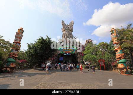 Sanya City, China - 31. März 2019: Riesige Figuren-Skulptur in einem Park, Sanya City, Provinz Hainan, China Stockfoto