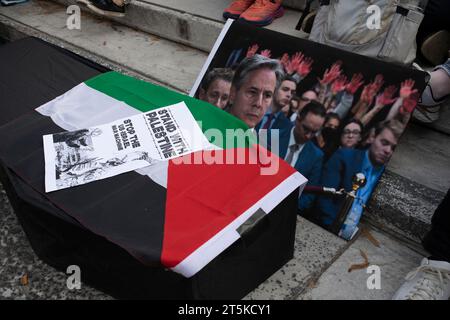 Das Bild des US-Außenministers Antony blinzelte bei der Pro-palästinensischen Kundgebung. Freedom Plaza. Washington D.C. USA. November 2023 Stockfoto