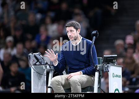 Paris, Frankreich. November 2023. Renaud Lichtenstein, Vorsitzender des französischen Schiedsrichters, während des Finalspiels des Rolex Paris Masters ATP Masters 1000 Männer-Tennisturniers am 5. November 2023 in der Accor Arena POPB Bercy in Paris, Frankreich. Foto: Victor Joly/ABACAPRESS.COM Credit: Abaca Press/Alamy Live News Stockfoto