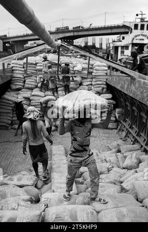 Das Bild wurde am 29. Mai 2022 von Amen Bazar in Bangladesch aufgenommen Stockfoto