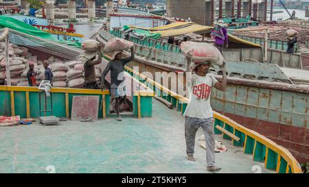 Das Bild wurde am 29. Mai 2022 von Amen Bazar in Bangladesch aufgenommen Stockfoto