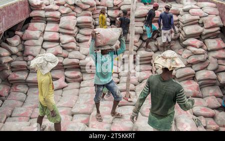 Das Bild wurde am 29. Mai 2022 von Amen Bazar in Bangladesch aufgenommen Stockfoto