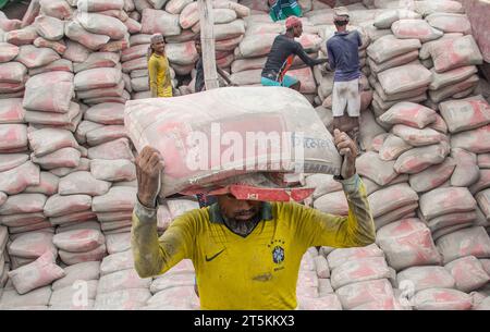 Das Bild wurde am 29. Mai 2022 von Amen Bazar in Bangladesch aufgenommen Stockfoto