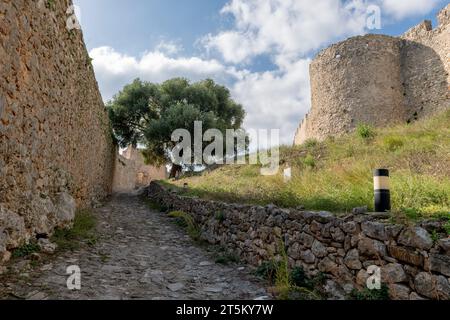 Blick auf das Innere der venezianischen Burg Vonitsa. Vonitsa. Griechenland. Stockfoto