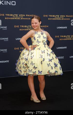 Kino Premiere - die Tribute von Panem - die Ballade der Singvögel und Schlangen Sofia Sanchez bei der Premiere vom Kinofilm Hunger Games - die Tribute von Panem - die Ballade der Singvögel und Schlangen am 05.11.2023 im Zoo Palast in Berlin. *** Kinopremiere die Tribute von Panem die Ballade der Singvögel und Schlangen Sofia Sanchez bei der Premiere des Films Hunger Games die Tribute von Panem die Ballade der Singvögel und Schlangen am 05 11 2023 im Zoo Palast in Berlin Copyright: XEventpressxKochanx Credit: Imago/Alamy Live News Stockfoto