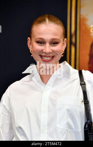 Paula Senfkorn bei der Premiere des Kinofilms „die Tribute von Panem – die Ballade der Singvögel und Schlangen“ im Zoo Palast. Berlin, 05.11.2023 Stockfoto