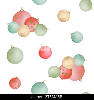Handgezeichnete Aquarellillustration. Nahtloses Muster mit Weihnachtsbaumkugeln. Grüne, rote, blaue und goldene Farben. Für Paket, Grußkarten, Umschlag Stockfoto