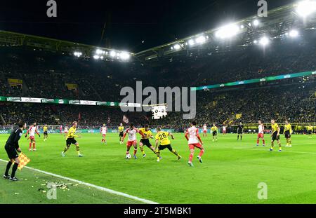 Bundesliga, Signal Iduna Park Dortmund: Borussia Dortmund gegen FC Bayern München; Stockfoto