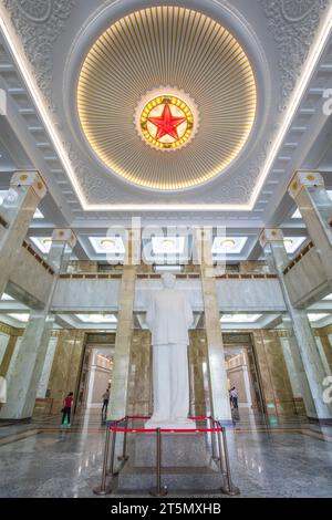 Peking - 28. Juni 2019: Skulptur des Vorsitzenden Mao Zedong, Chinesisches Revolutionäres Militärmuseum, Peking, China Stockfoto