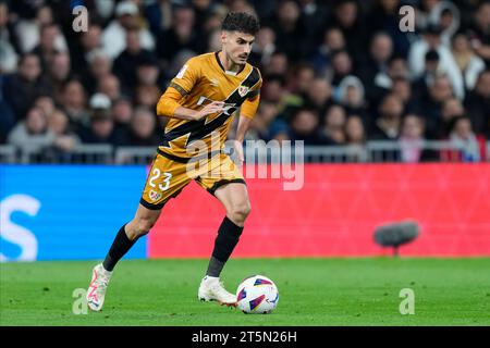 Madrid, Spanien. November 2023. Oscar Valentin Martin von Rayo Vallecano spielte am 5. November 2023 im Santiago Bernabeu Stadion in Madrid. (Foto: Cesar Cebolla/PRESSINPHOTO) Credit: PRESSINPHOTO SPORTS AGENCY/Alamy Live News Stockfoto