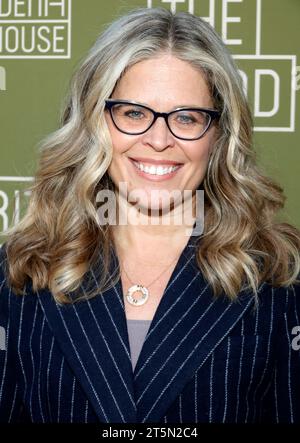 Pasadena, Ca. November 2023. Jennifer Lee, die Eröffnungsnacht Red Carpet für „Inherit the Wind“ im Pasadena Playhouse in Pasadena, Kalifornien am 5. November 2023. Kredit: Faye Sadou/Media Punch/Alamy Live News Kredit: MediaPunch Inc/Alamy Live News Stockfoto