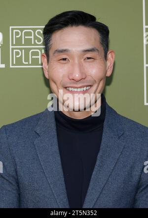 PASADENA, KALIFORNIEN – 5. NOVEMBER: Lanny Joon, der Eröffnungsabend Red Carpet für Inherit the Wind im Pasadena Playhouse in Pasadena, Kalifornien am 5. November 2023. Copyright: XFayexSadoux Stockfoto