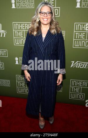 PASADENA, KALIFORNIEN – 5. NOVEMBER: Jennifer Lee, die Eröffnungsnacht Red Carpet für Inherit the Wind im Pasadena Playhouse in Pasadena, Kalifornien am 5. November 2023. Copyright: XFayexSadoux Stockfoto