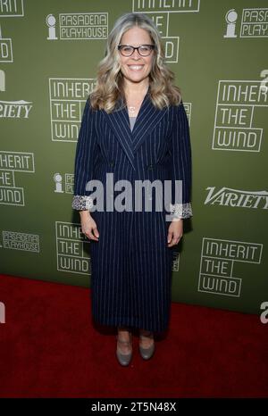 PASADENA, KALIFORNIEN – 5. NOVEMBER: Jennifer Lee, die Eröffnungsnacht Red Carpet für Inherit the Wind im Pasadena Playhouse in Pasadena, Kalifornien am 5. November 2023. Copyright: XFayexSadoux Stockfoto