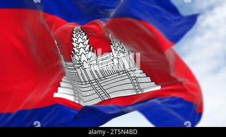 Nahaufnahme der wehenden kambodschanischen Nationalflagge. Drei Bänder, blau, doppelt rot, blau, mit Angkor Wat in weiß im roten Mittelpunkt. 3D-Illustrations-Rendering. Stockfoto