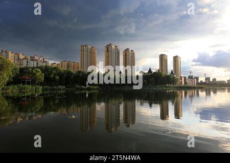 Waterfront City Architektonische Landschaft, Nordchina Stockfoto