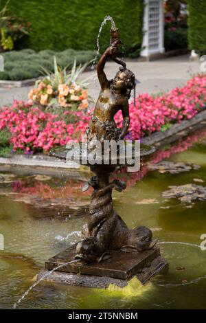 Nymphe-Brunnen, italienischer Garten, Butchart Gardens, National Historic Site, Brentwood Bay, British Columbia, Kanada Stockfoto