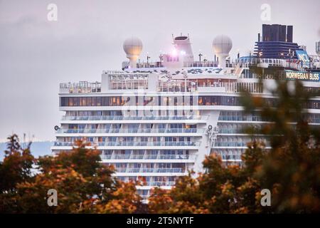 Norwegian Bliss Kreuzfahrtschiff für Norwegian Cruise Line, Seattle, Washington, USA Stockfoto