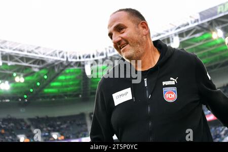 Bundesliga, Borussia Park Mönchengladbach: Borussia Mönchengladbach vs. FC Heidenheim; Trainer Frank Schmidt (FCH) Stockfoto