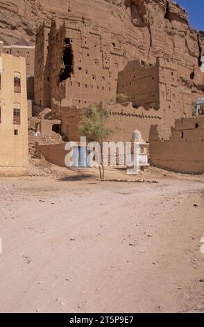 Wadi Dawan ist eine Stadt und ein Wüstental im Zentraljemen. Das Hotel befindet sich im Gouvernement Hadhramaut und ist für seine Lehmziegelgebäude bekannt. Stockfoto