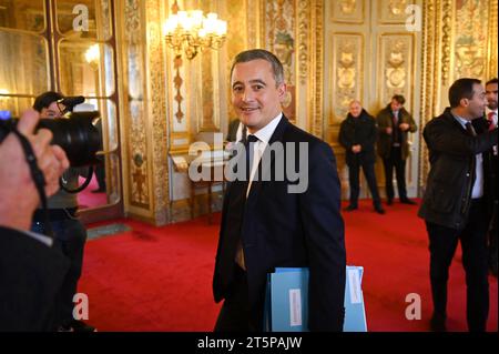 Paris, Frankreich. November 2023. Gerald Darmanin, Innenminister während der Einwanderung, verbesserte am 6. November 2023 das Integrationsgesetz im Senat in Paris. Foto: Tomas Stevens/ABACAPRESS.COM Credit: Abaca Press/Alamy Live News Stockfoto