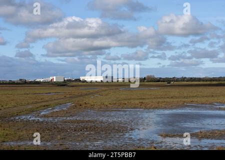 Die Ribble Marshes mit Blick auf den River Ribble und die Fylde Coast bei Warton und Lytham Stockfoto