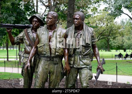 USA, Vietnam war USA, Washington, National Mall, Memorial for Vietnam war Veterans, Skulptur von drei weißen und afroamerikanischen Soldaten Washington DC Vereinigte Staaten von Amerika Credit: Imago/Alamy Live News Stockfoto