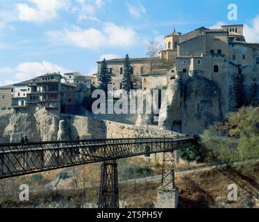 PUENTE DE SAN PABLO CONSTRUIDO EN 1902 OBRE EL RIO HUECAR. ORT: PUENTE DE SAN PABLO. WASCHBECKEN. CUENCA. SPANIEN. Stockfoto