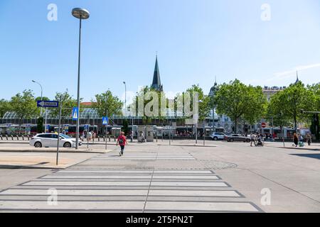 Wien, Österreich - 16. Juni 2023: Blick auf den Europaplatz im Zentrum Wiens Stockfoto