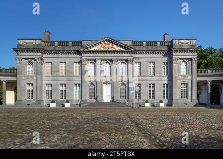 Château de Seneffe, neoklassizistisches Schloss / Herrenhaus aus dem 18. Jahrhundert in der Gemeinde Seneffe, Provinz Henegouwen, Wallonien, Belgien Stockfoto