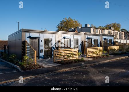 Acht provisorische Unterkünfte für Obdachlose, Redfield Bristol, Großbritannien Stockfoto