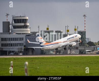 Smartwings.com, Boeing 737-800, beim Start am Flughafen Düsseldorf, Stockfoto