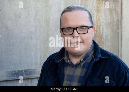 Der irisch-US-amerikanische Sänger und Musiker Angelo Gabriele Kelly geb. 23. Dezember 1981 in Pamplona, Spanien. Bekannt war er vor allem als jüngstes Mitglied der Pop- und Folkband The Kelly Family. *** Irisch-amerikanischer Sänger und Musiker Angelo Gabriele Kelly, geboren am 23. Dezember 1981 in Pamplona, Spanien, ist bekannt als jüngstes Mitglied der Pop- und Folk-Band The Kelly Family Credit: Imago/Alamy Live News Stockfoto