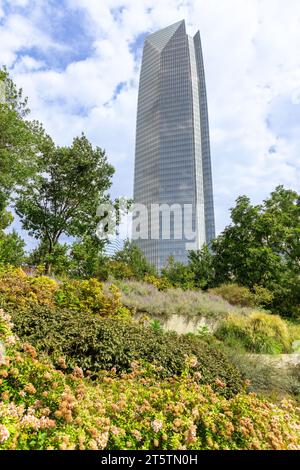 Oklahoma City, USA - 25. Oktober 2023: Das Hochhaus des Devon Energy Center in der Innenstadt von Oklahoma City. Stockfoto