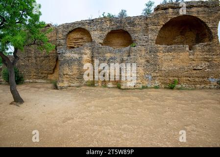 Arcosoli im Tal der Tempel - Agrigento - Italien Stockfoto