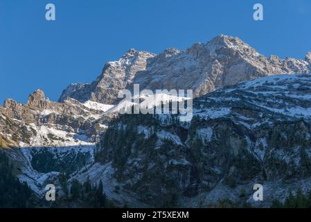 Ein touristisches Highlight, farbenfrohe Herbstsaison im Engtal oder Engtal, Naturpark Karwendel, Tirol, Österreich, Europa Stockfoto