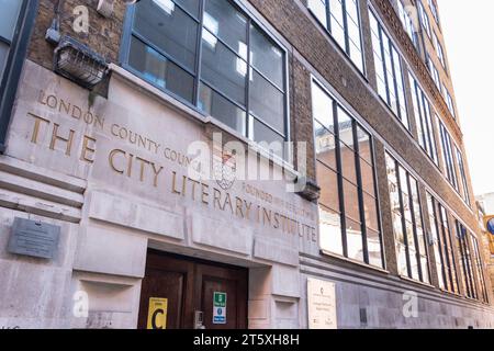 Das ehemalige Wohnhaus des City Literary Institute in der Stukeley Street, London, WC2, England, Großbritannien Stockfoto