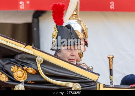 Westminster, London, Großbritannien. November 2023. Prinzessin Anne die Prinzessin Royal trifft im Palast von Westminster ein, um das Parlament zu eröffnen. Es wird seine Majestät König Karl III. Die Rede des ersten Königs seit seiner Ernennung zum Monarchen sein. Foto: Amanda Rose/Alamy Live News Stockfoto