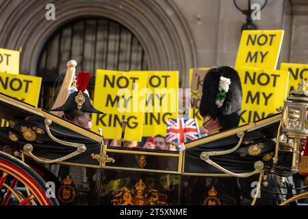 London, Großbritannien. November 2023. Eröffnung des Parlaments im Rahmen von Protesten gegen die Royalisten Credit: Ian Davidson/Alamy Live News Stockfoto