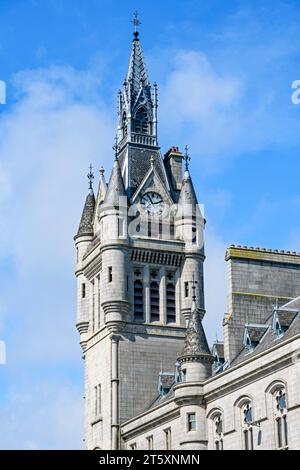 The Clock Tower of New Town House (Aberdeen Town House), Union Street, Aberdeen, Schottland, Großbritannien. Arch: Peddie und Kinnear, fertiggestellt 1874. Stockfoto