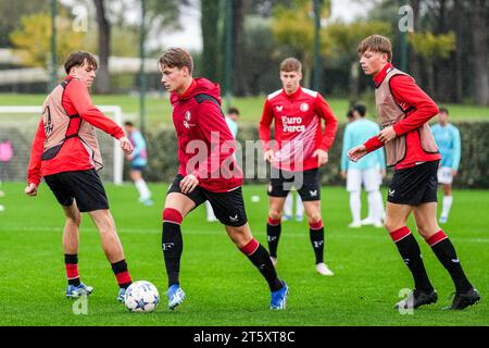 Formello, Italien. November 2023. Formello - Thijs Kraaijeveld von Feyenoord O19 während der vierten Etappe der Gruppenphase der UEFA Youth League zwischen S.S. Lazio O19 und Feyenoord O19 im Centro sportivo di Formello am 7. November 2023 in Formello, Italien. Credit: Box to Box Pictures/Alamy Live News Stockfoto