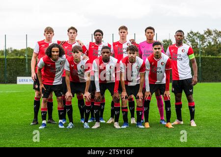 Formello, Italien. November 2023. Formello - Spieler des Feyenoord O19 während der vierten Etappe der Gruppenphase der UEFA Youth League zwischen S.S. Lazio O19 und Feyenoord O19 im Centro sportivo di Formello am 7. November 2023 in Formello, Italien. Credit: Box to Box Pictures/Alamy Live News Stockfoto