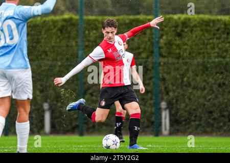 Formello, Italien. November 2023. Formello - Thijs Kraaijeveld von Feyenoord O19 während der vierten Etappe der Gruppenphase der UEFA Youth League zwischen S.S. Lazio O19 und Feyenoord O19 im Centro sportivo di Formello am 7. November 2023 in Formello, Italien. Credit: Box to Box Pictures/Alamy Live News Stockfoto