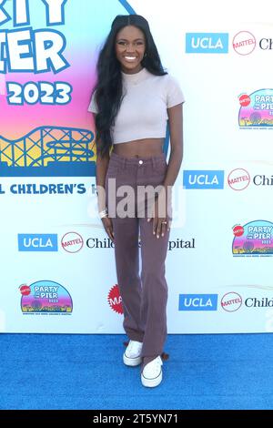 Santa Monica, USA. November 2023. LOS ANGELES – 5. November 2023: Charity Lawson bei der Party on the Pier am Santa Monica Pier in Santa Monica, KALIFORNIEN (Foto: Katrina Jordan/SIPA USA) Credit: SIPA USA/Alamy Live News Stockfoto