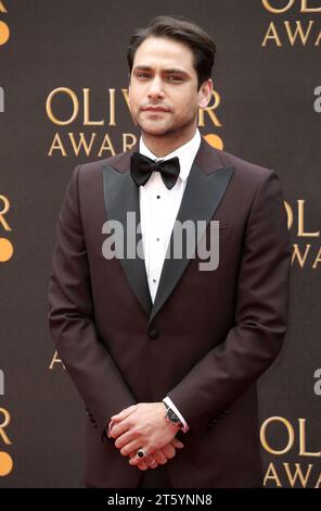 London, Großbritannien. April 2019. Luke Pasqualino nimmt an den Olivier Awards 2019 mit MasterCard in der Royal Albert Hall in London, England, Teil. (Foto: Fred Duval/SOPA Images/SIPA USA) Credit: SIPA USA/Alamy Live News Stockfoto